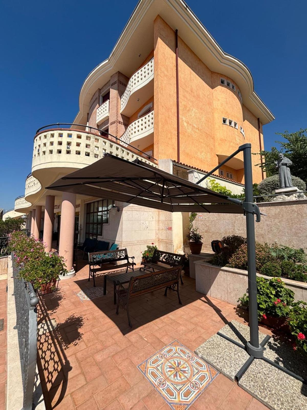 סן ג'יואבאני רוטונדו Hotel Valle Rossa מראה חיצוני תמונה